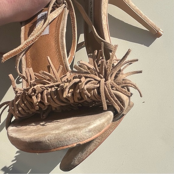 $9! Steve Madden Francelli tan/beige strappy suede heels with fringe detail - Picture 2 of 6